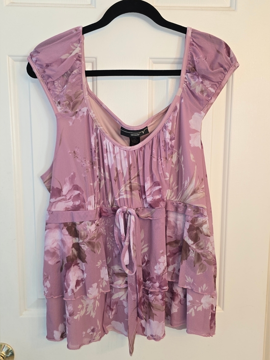 Venezia Tops - Venus Lavender Floral Cap-Sleeve Peplum Top